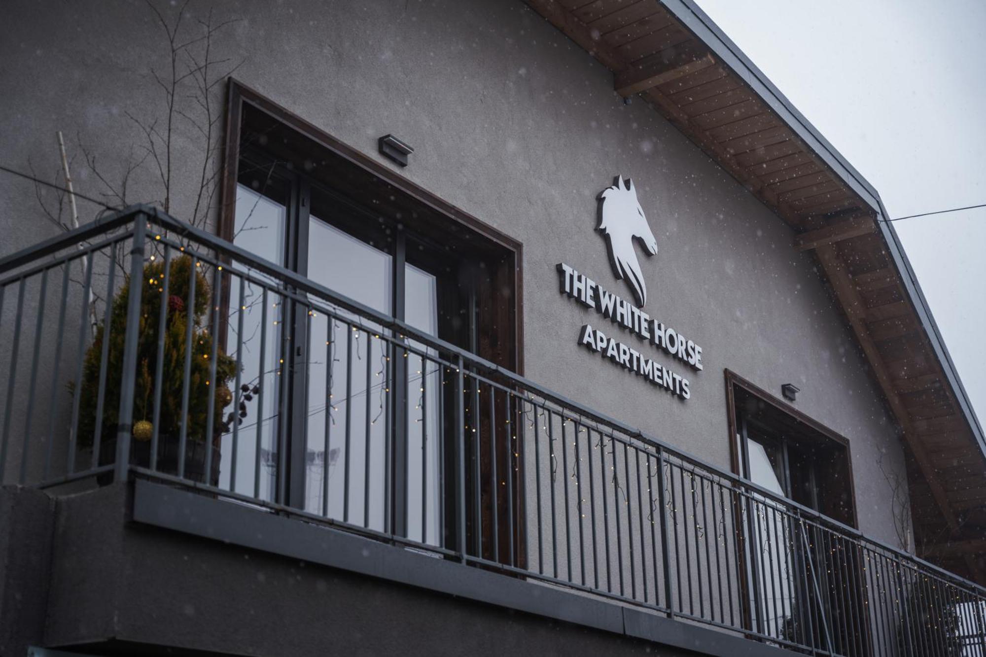 The White Horse Apartments Borowez Exterior foto